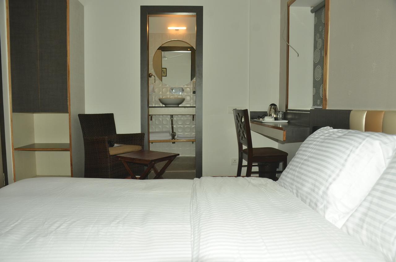 Hotel Aura Shillong Zewnętrze zdjęcie